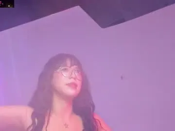 KamillaRey – webcam model profile photo Image 2