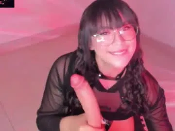 KamillaRey – webcam model profile photo Image 7