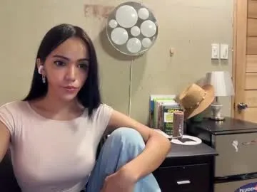 caylin_jordan – webcam model profile photo Image 5