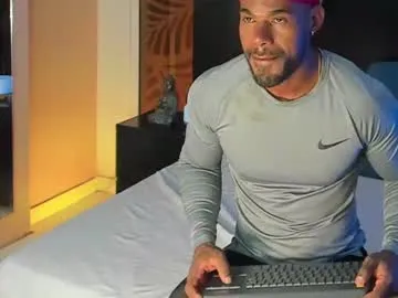 daani_hott – webcam model profile photo Image 9