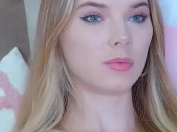 tvycas7 – webcam model profile photo Image 10