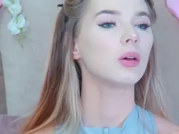 tvycas7 – webcam model profile photo Image 16