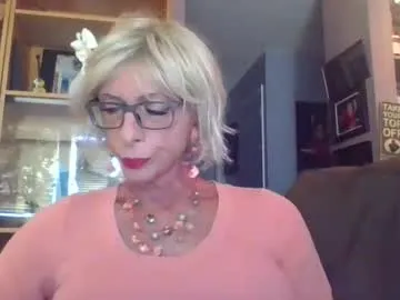 midwestlovers1990 – webcam model profile photo Image 14