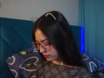 indian_yashika – webcam model profile photo Image 4