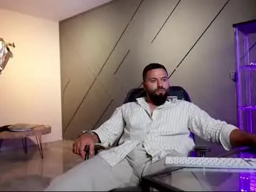 emilywarren296 – webcam model profile photo Image 7