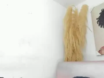 EmiliaWalker – webcam model profile photo Image 16