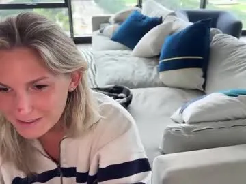 cori_paige – webcam model profile photo Image 3