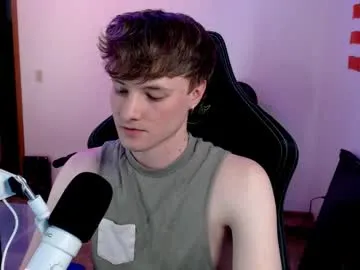 iamsomeone1234 – webcam model profile photo Image 2