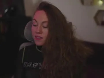 sweetkarmababy – webcam model profile photo Image 13