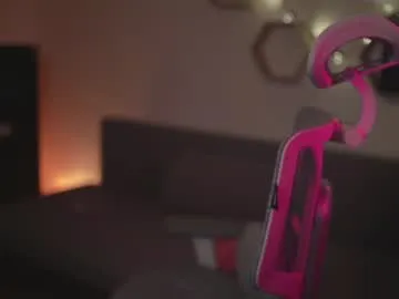 sweetkarmababy – webcam model profile photo Image 18