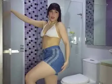 LuluWilde – webcam model profile photo Image 15