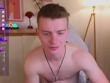 mae_nathan – webcam model profile photo Image 3