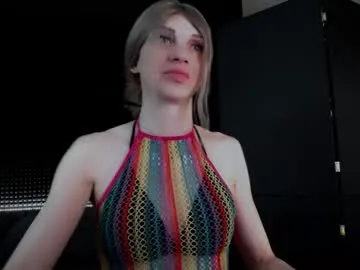 EmiliaWalker – webcam model profile photo Image 2