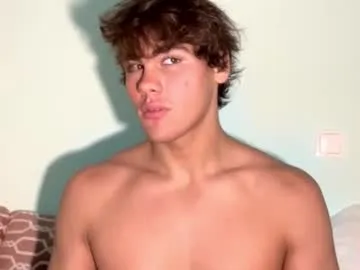 yenifer016 – webcam model profile photo Image 5