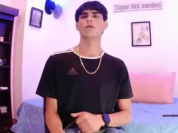 EllieParkeer – webcam model profile photo Image 14