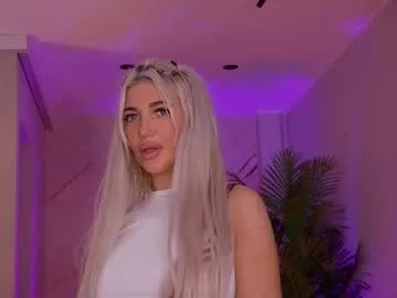 lolaa_darling – webcam model profile photo Image 6