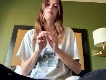 fun4tips – webcam model profile photo Image 5