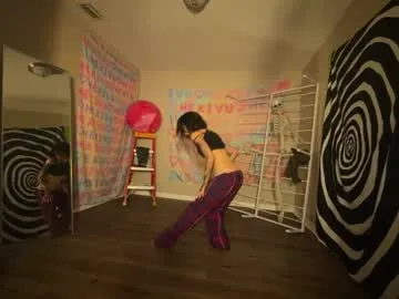 anavillex – webcam model profile photo Image 9