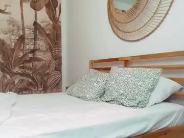 sweetkarmababy – webcam model profile photo Image 7