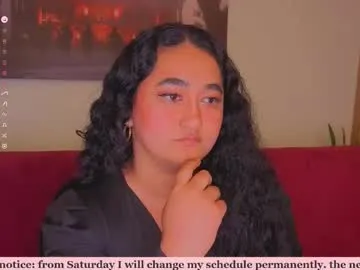 kathariine – webcam model profile photo Image 6