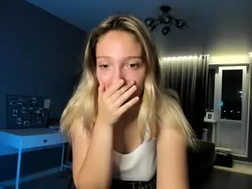 daani_hott – webcam model profile photo Image 2