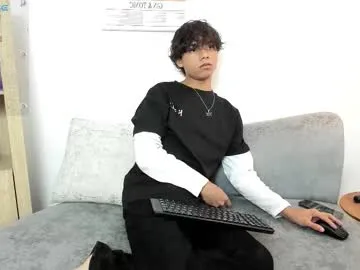 brownboy6999 – webcam model profile photo Image 15