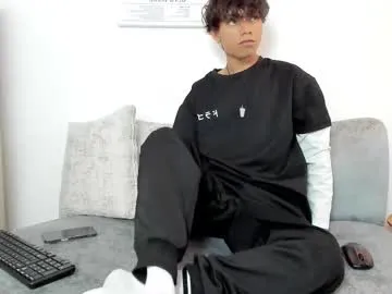 brownboy6999 – webcam model profile photo Image 6