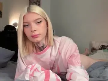 keranimaralaa33409304290 – webcam model profile photo Image 19