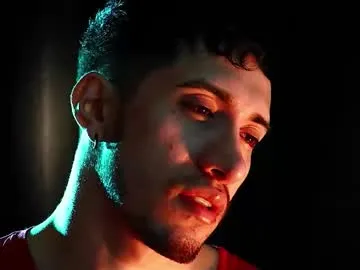 Claire – webcam model profile photo Image 15