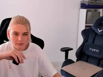 indiandesiguys2023 – webcam model profile photo Image 10