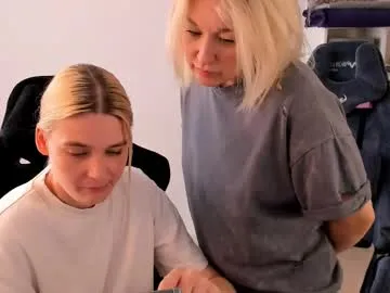 indiandesiguys2023 – webcam model profile photo Image 3