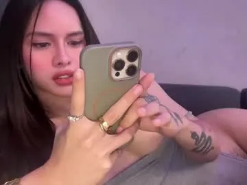 AliciaLisse – webcam model profile photo Image 2