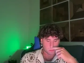 BellaHurst – webcam model profile photo Image 13