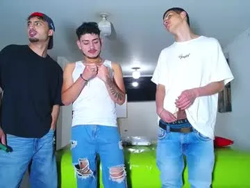 manuela_zapata – webcam model profile photo Image 2