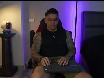 AdelineFox – webcam model profile photo Image 17