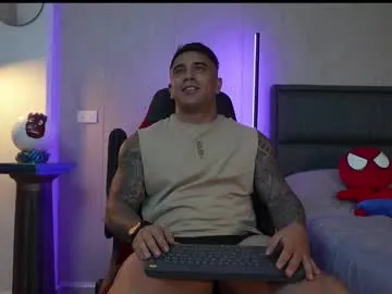 AdelineFox – webcam model profile photo Image 8