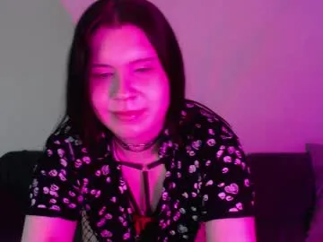 iamsomeone1234 – webcam model profile photo Image 15