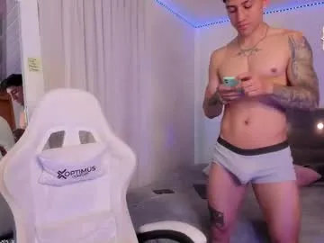 pureannuals – webcam model profile photo Image 2