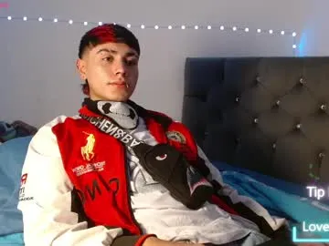 LaylaWoods – webcam model profile photo Image 2