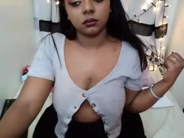 emilywarren296 – webcam model profile photo Image 4