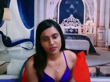 sofiakhanxo – webcam model profile photo Image 4