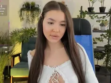 Gia – webcam model profile photo Image 17