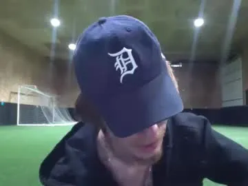 ineed2findq – webcam model profile photo