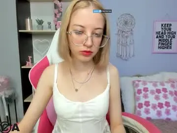 tvycas7 – webcam model profile photo Image 19