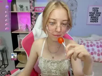 tvycas7 – webcam model profile photo Image 5