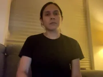 GretaCyrus – webcam model profile photo Image 3