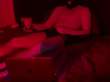 j_lyle_x – webcam model profile photo