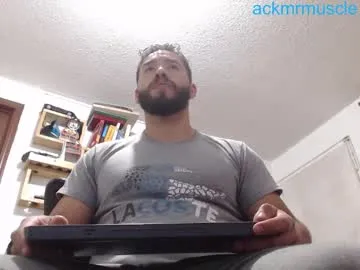 nik_sharp – webcam model profile photo Image 11