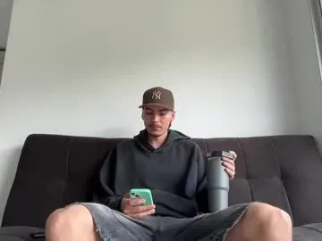 Isabella – webcam model profile photo Image 16