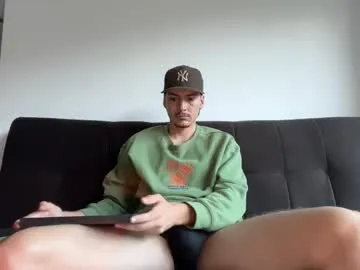 Isabella – webcam model profile photo Image 18